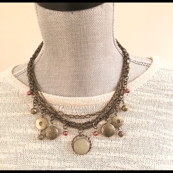 The Buckle - layered necklace - Picture 4 of 4